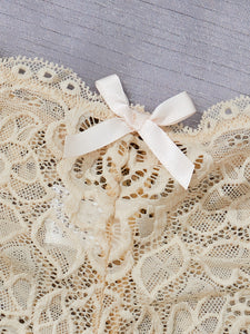 Erytheia   Eyelash Lace 3-Piece Lingerie and Robe Set